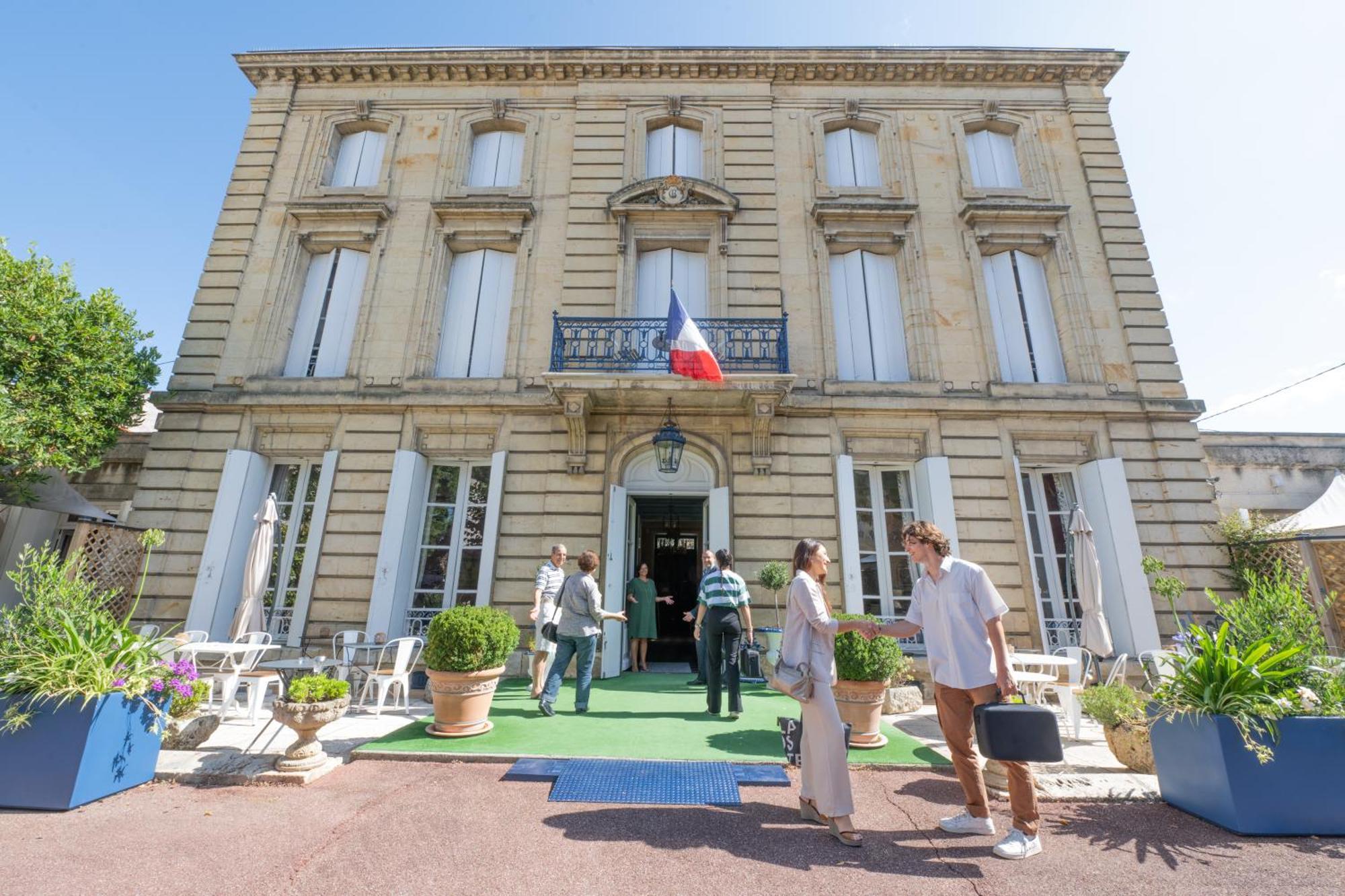 Hotel Chateau Des Jacobins Agen Exteriör bild