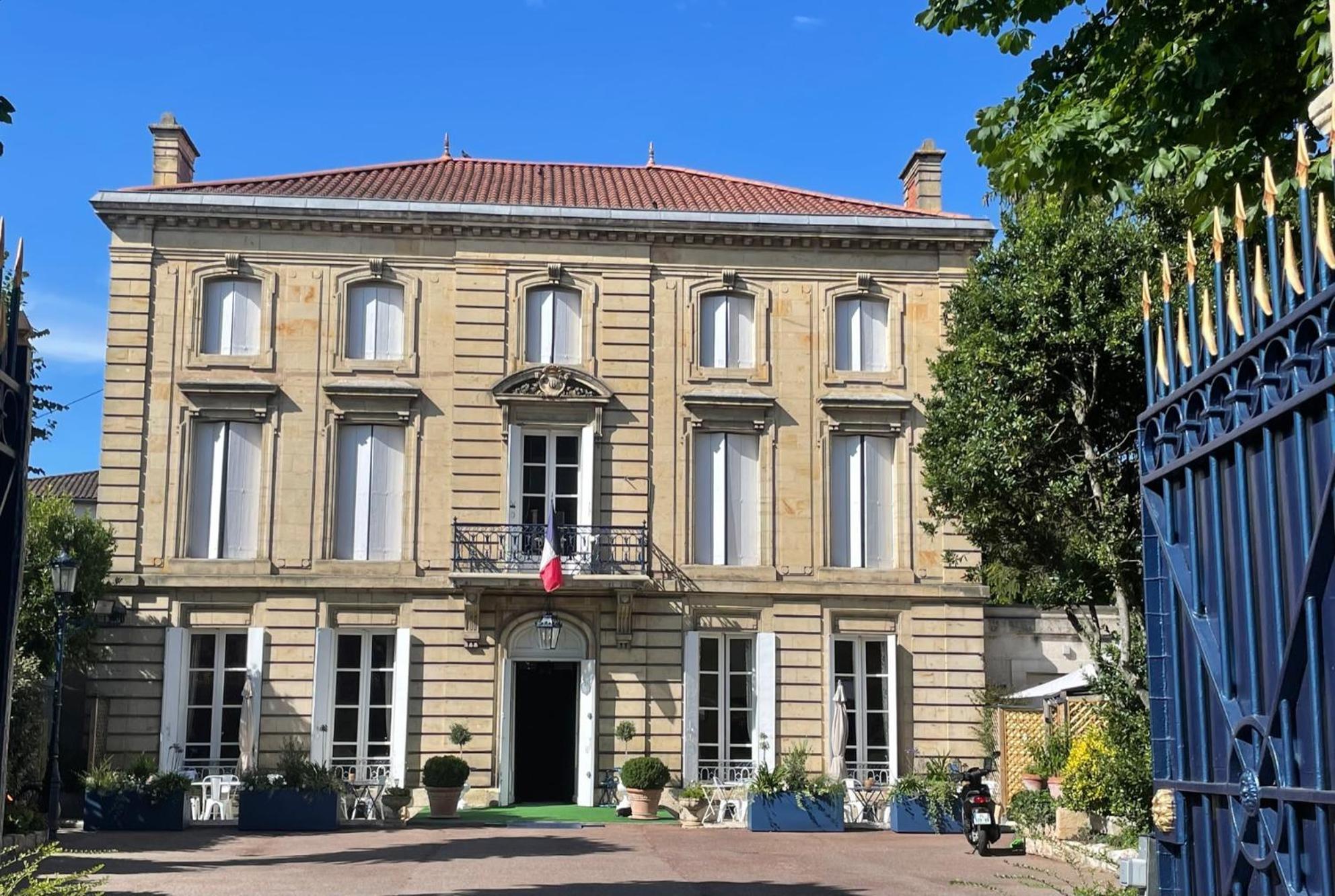 Hotel Chateau Des Jacobins Agen Exteriör bild