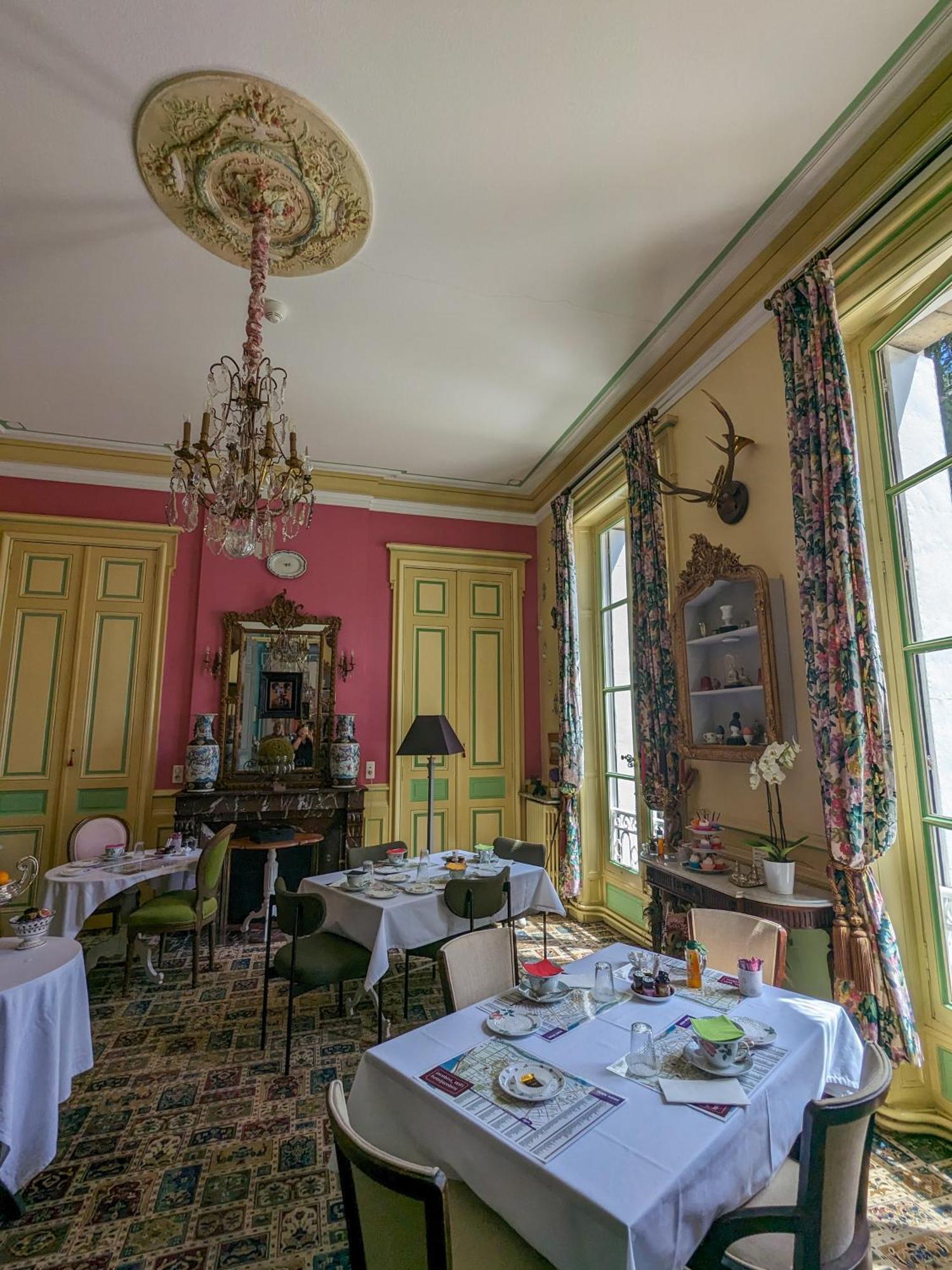 Hotel Chateau Des Jacobins Agen Exteriör bild